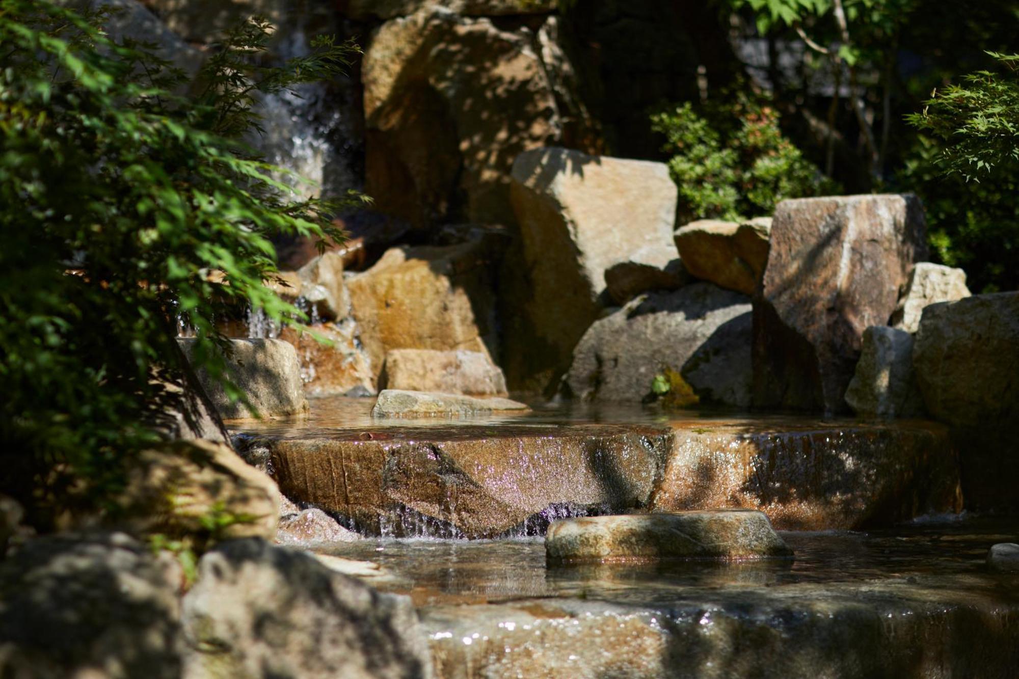 The Hotel Sanraku Kanazawa 21Th December 2022 Open Exterior photo The hot springs at the top of the falls